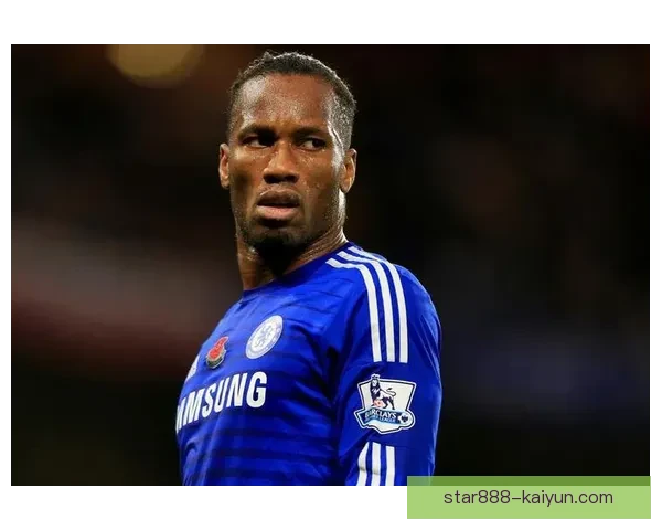 亨利职业生涯解析：表现稳健的传奇前锋如何改变足球历史